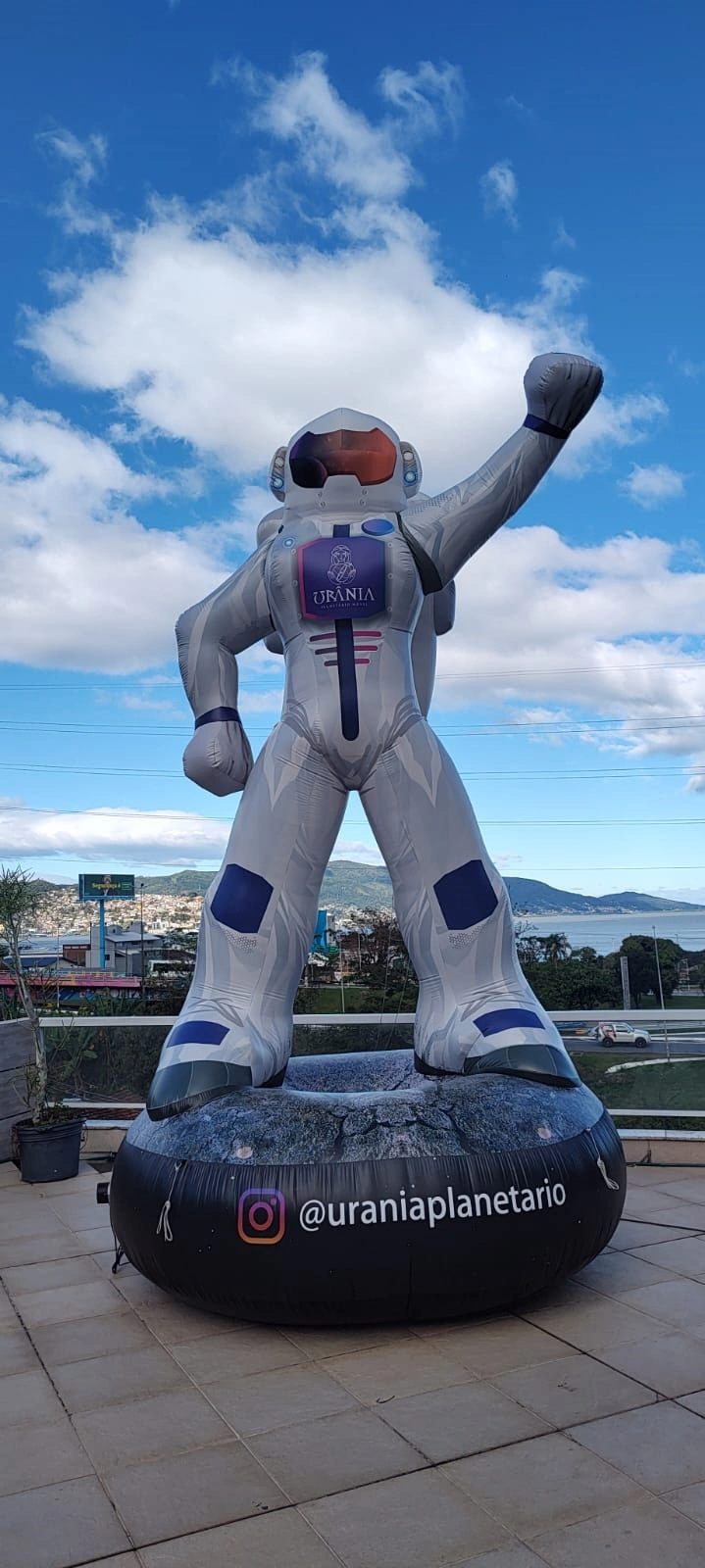 Boneco inflável para propaganda
